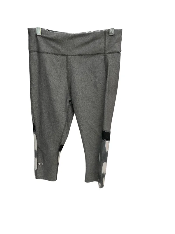 Athletic Leggings Capris By Under Armour In Grey, Size: M