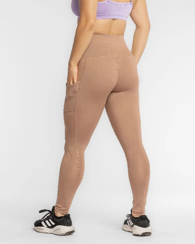 Hi Five Pocketed High-Waist Legging – Just Brew It